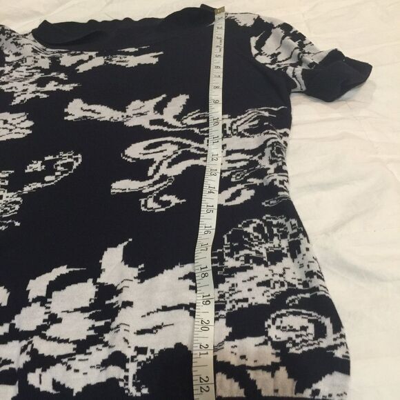 Antonio Melani Black & White Short Sleeve Sz XS (1027) - Picture 6 of 8
